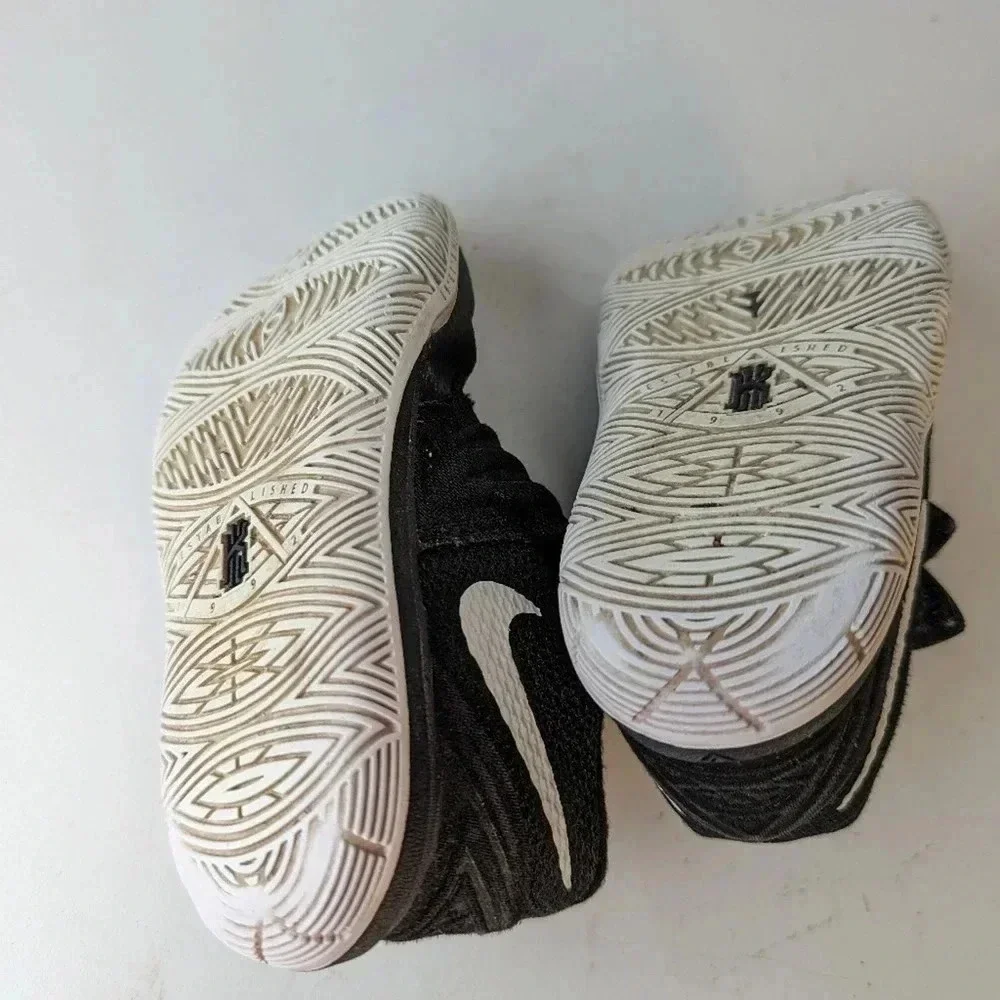 Nike kyrie size